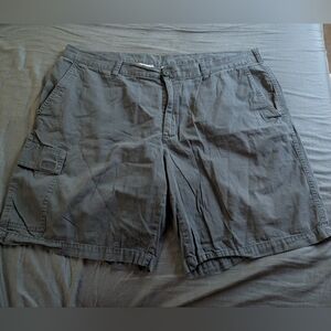 Men's Columbia Gray Cargo Shorts